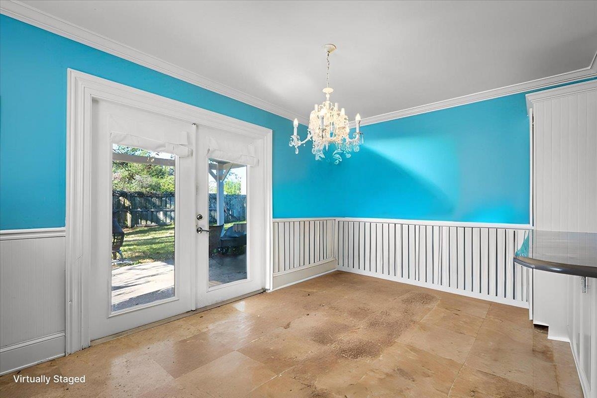 979 Altara Avenue St. Augustine, FL 32086 - Photo 9 of 27 a view of an empty room with a window