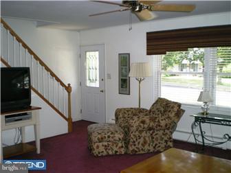 66 Upland Road Levittown, PA 19056 - Photo 4 of 12