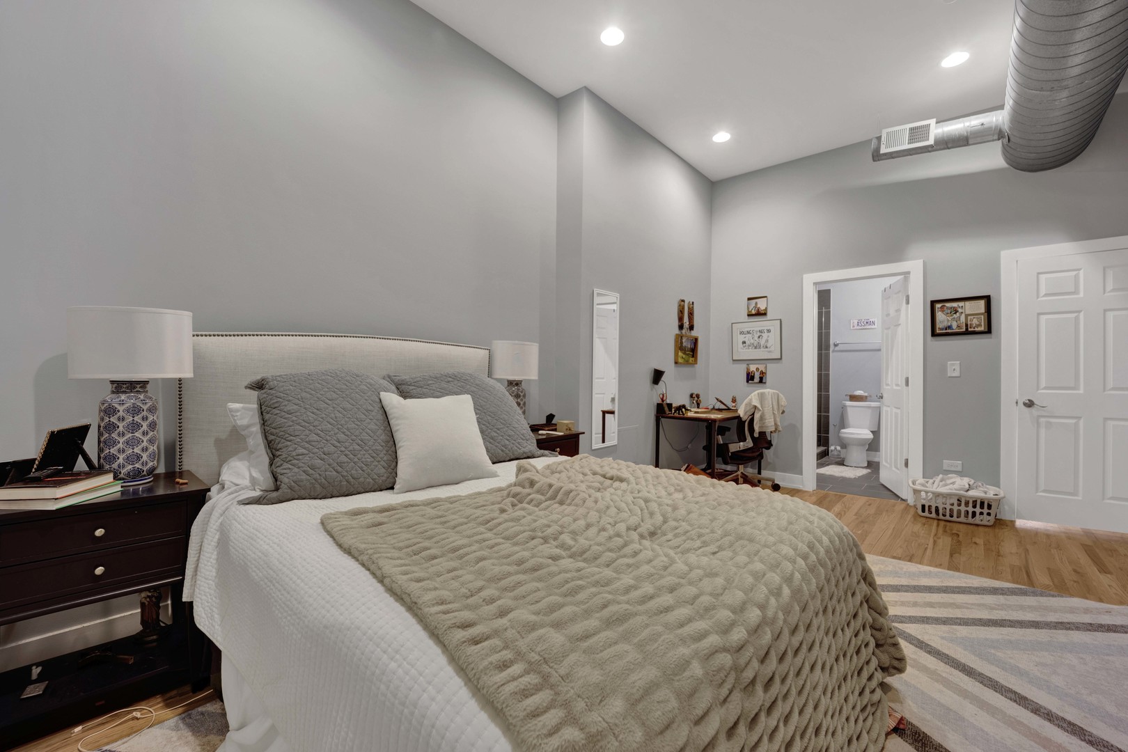 1015 West Lake Street, Unit 2 Chicago, IL 60607 - Photo 12 of 16
