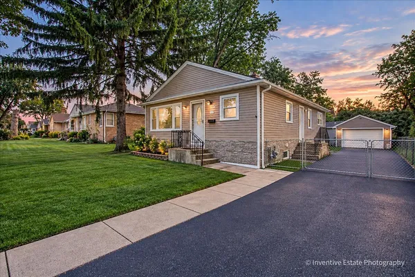 $350,000 | 224 South Harvard Avenue, Addison, IL 60101