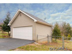 112 Charles Ridge Road Asheville, NC 28805 - Photo 20 of 24 Gallery Image 20