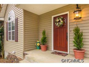 112 Charles Ridge Road Asheville, NC 28805 - Photo 3 of 24 Gallery Image 3