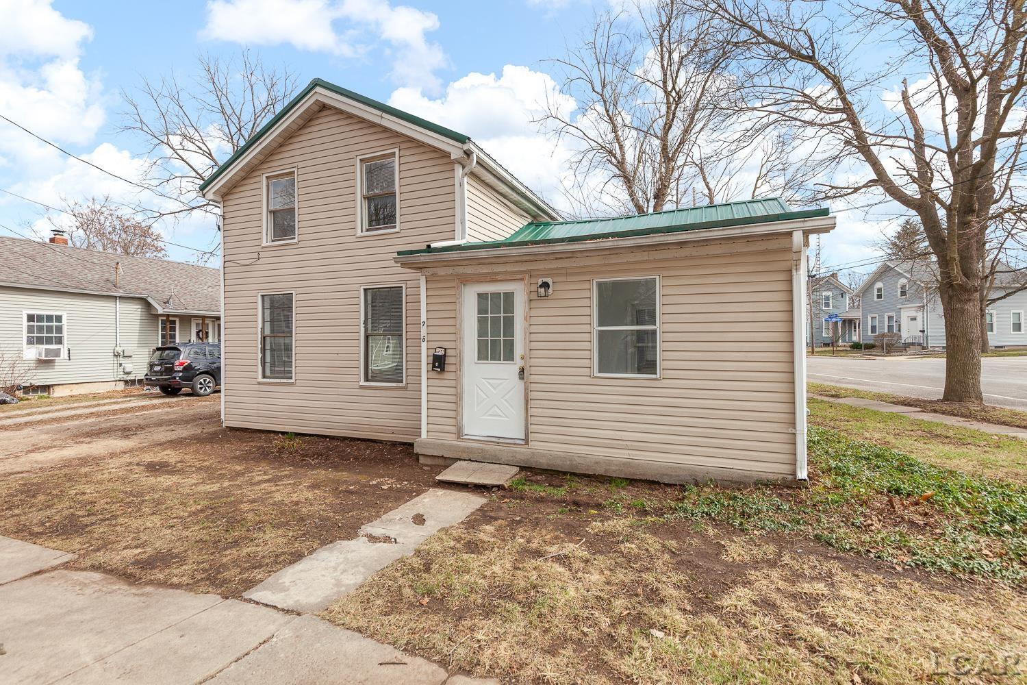206 Ormsby Street Adrian, MI 49221 - Photo 3 of 37