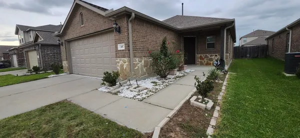 $2,000 | 23406 Briarstone Hbr Trail, Katy, TX 77493