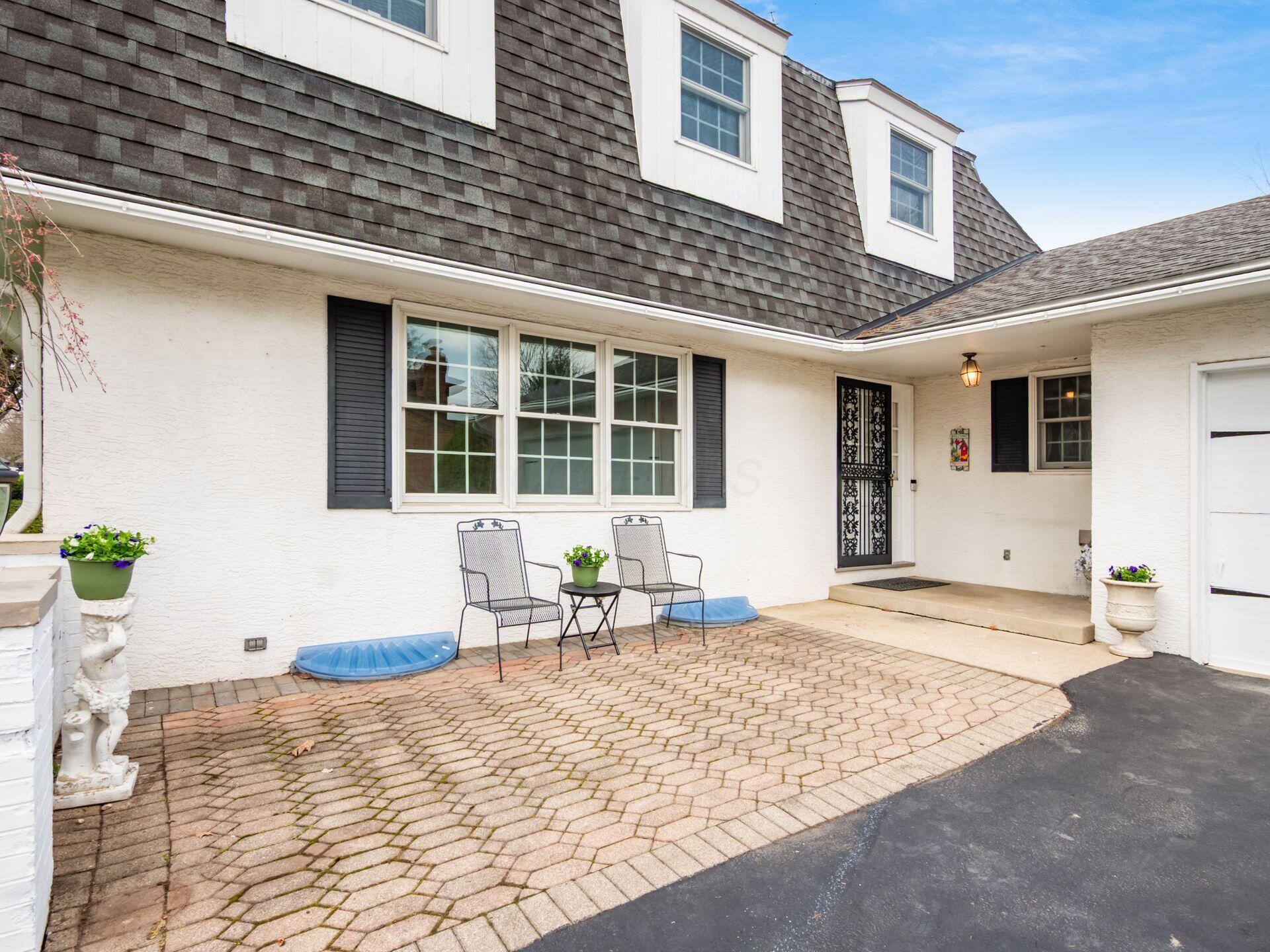 880 Lynbrook Road Columbus, OH 43235 - Photo 3 of 59 Front Paver Patio & Covered Porch!