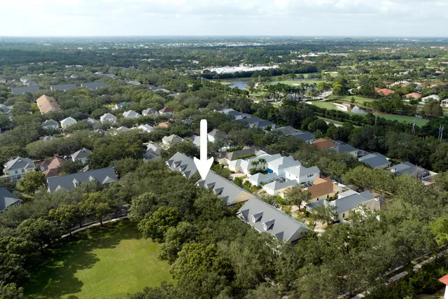 $3,700 | 340 Jacaranda Drive, Jupiter, FL 33458