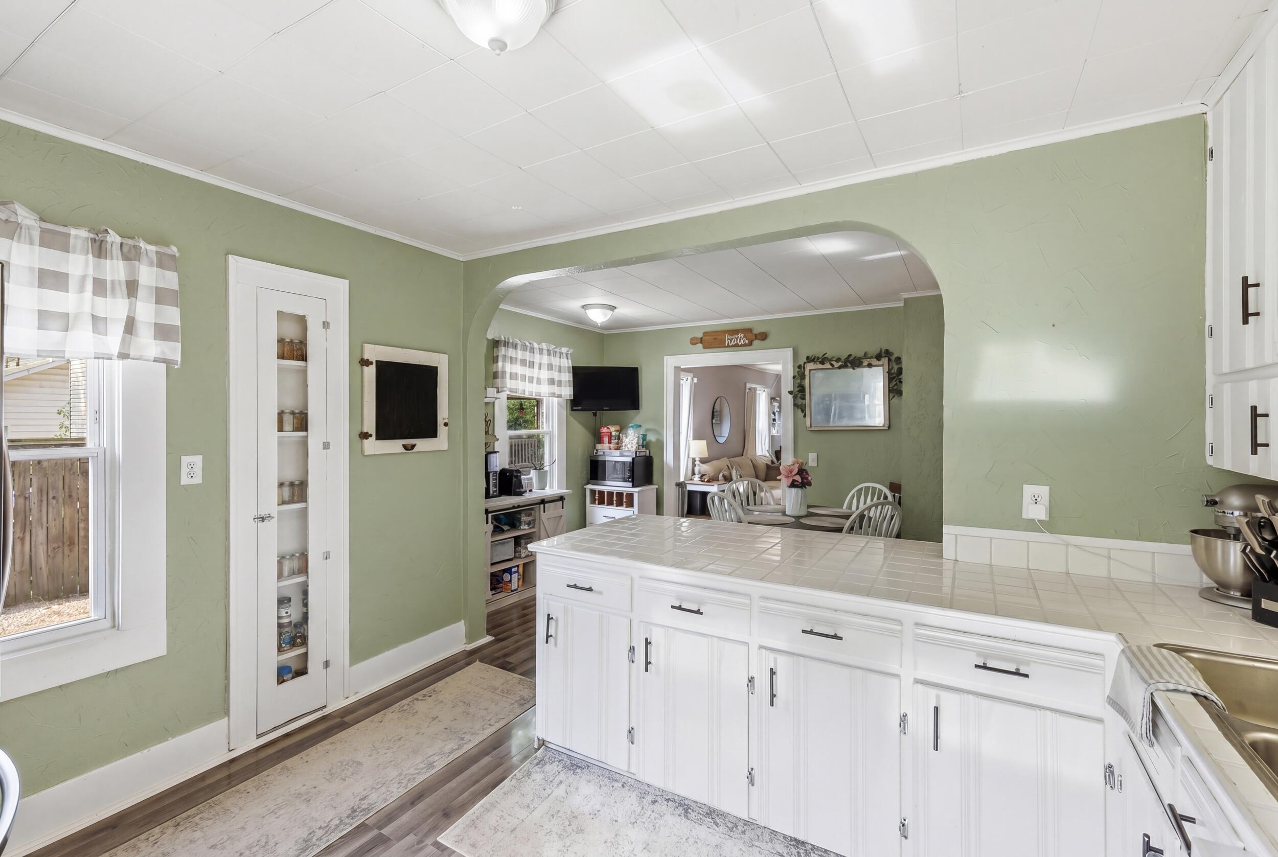 1021 West Street Three Rivers, MI 49093 - Photo 12 of 23 15_3j5a9238_reedit_00db7c90