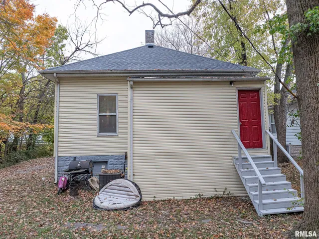 $80,000 | 727 North Broadway Avenue, Salem, IL 62881