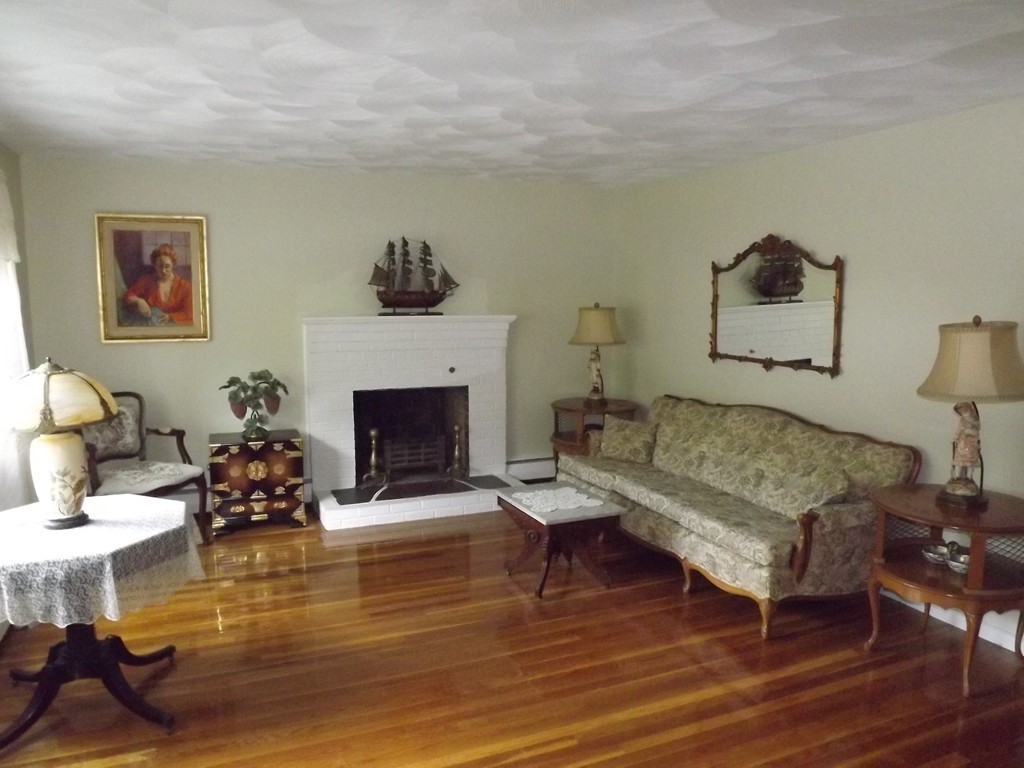 41 Lyndon Road Sharon, MA 02067 - Photo 7 of 27