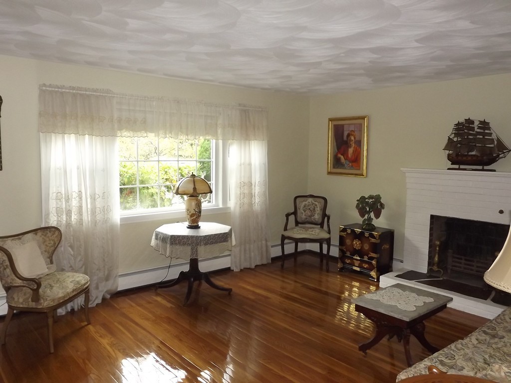 41 Lyndon Road Sharon, MA 02067 - Photo 8 of 27