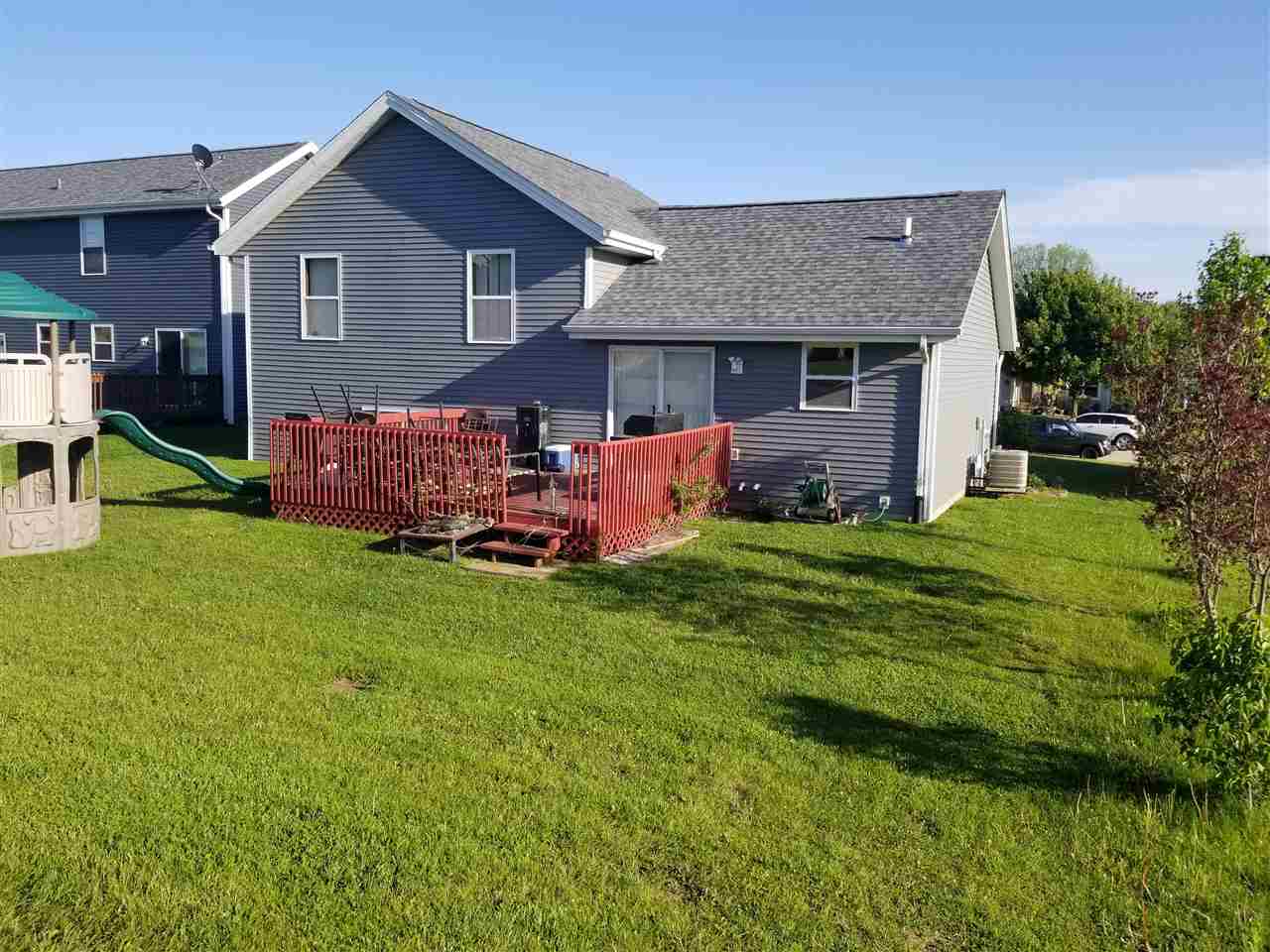 3950 Linden Road Rockford, IL 61109 - Photo 12 of 12 a front view of house with yard and green space