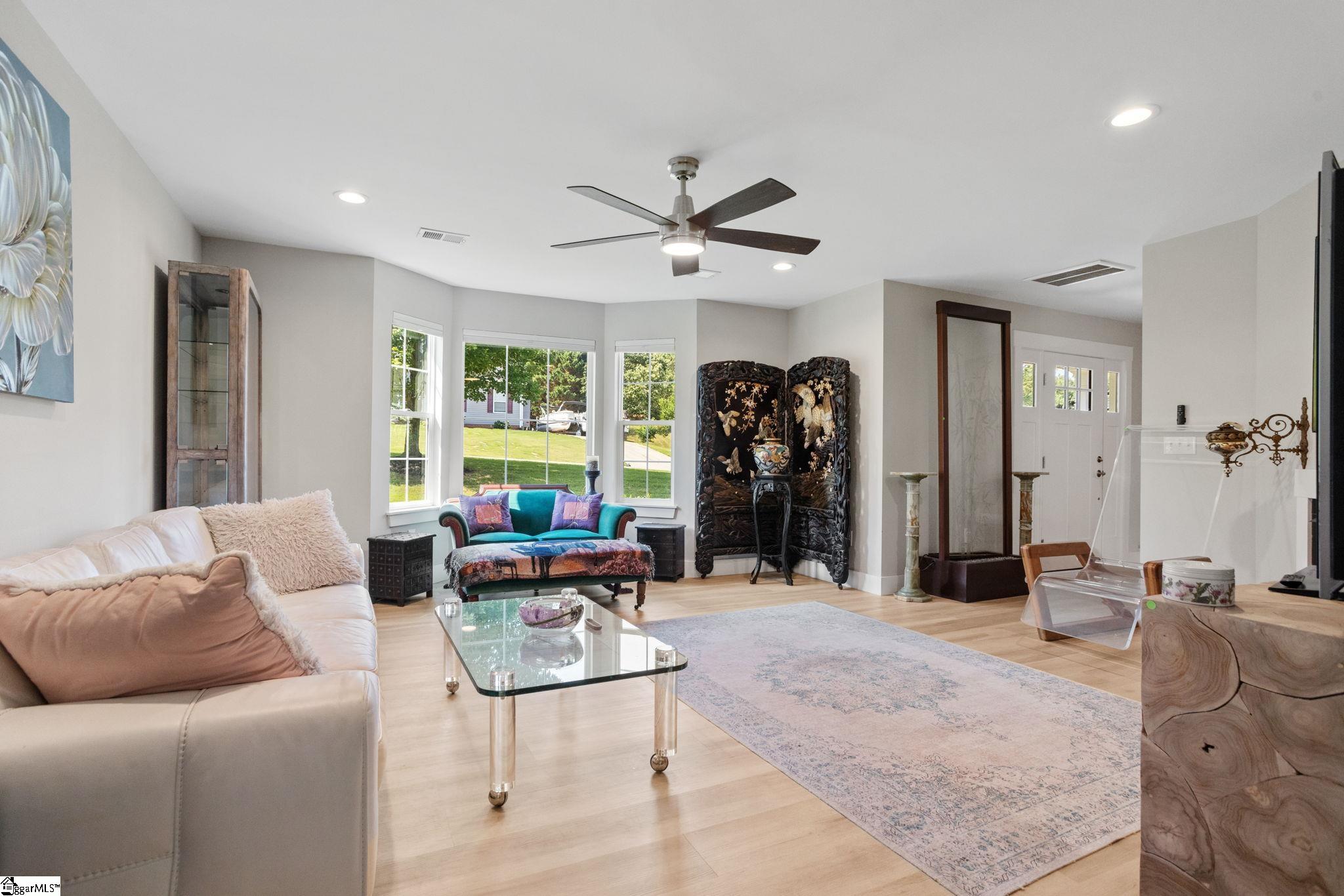 34 Perkins Court Greer, SC 29651 - Photo 6 of 37