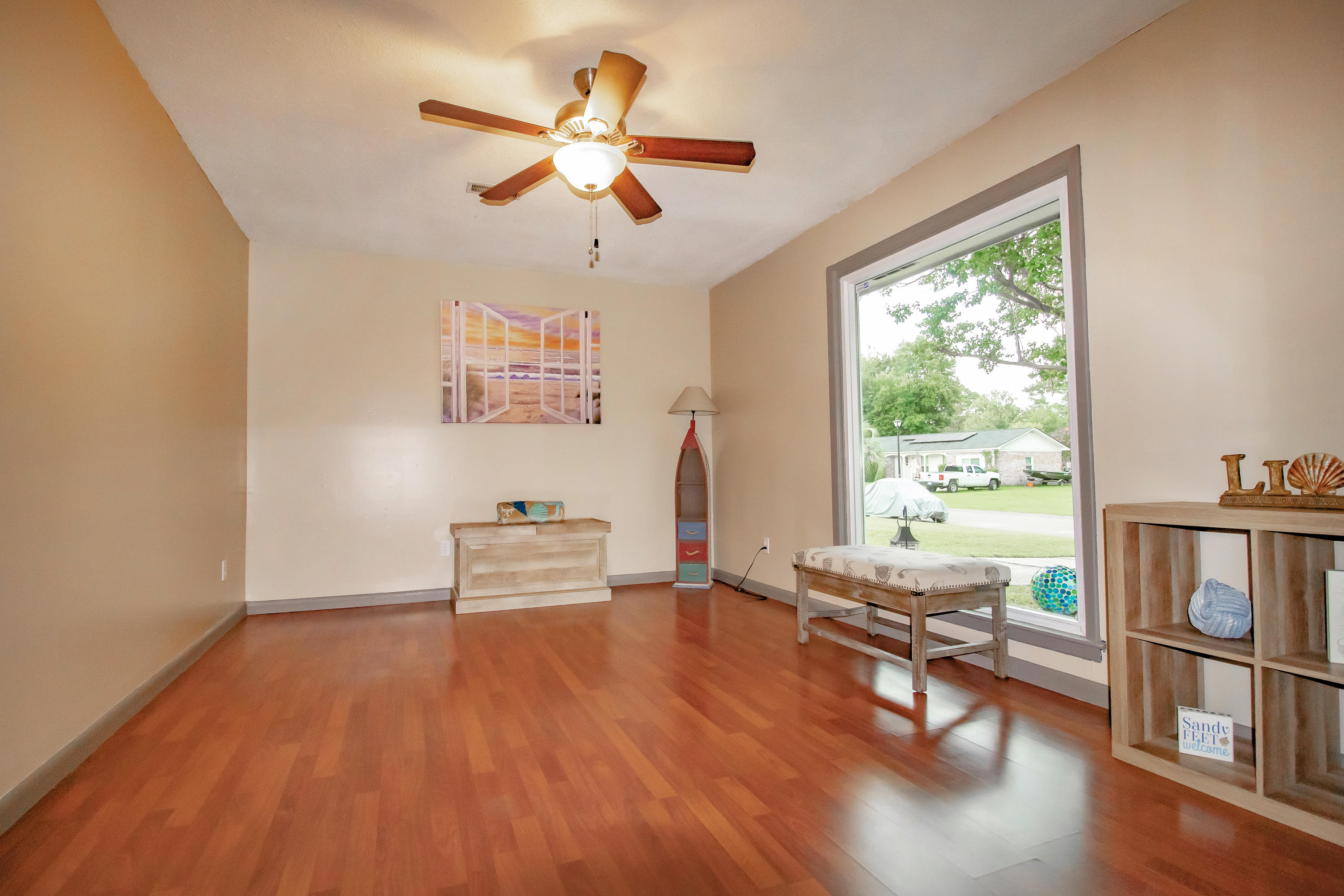 114 Rosa Street Summerville, SC 29483 - Photo 3 of 22 living room