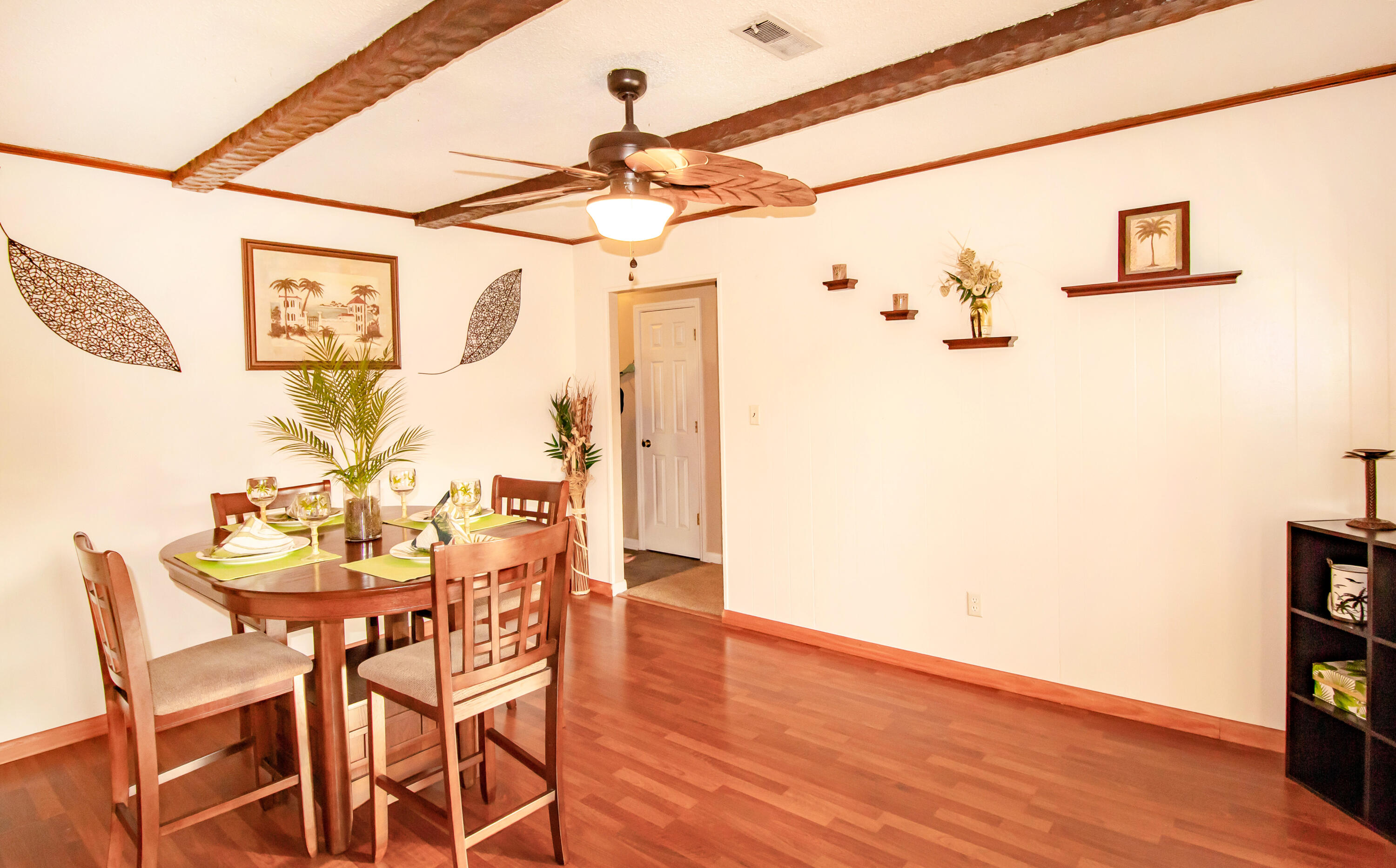 114 Rosa Street Summerville, SC 29483 - Photo 5 of 22 Dining room