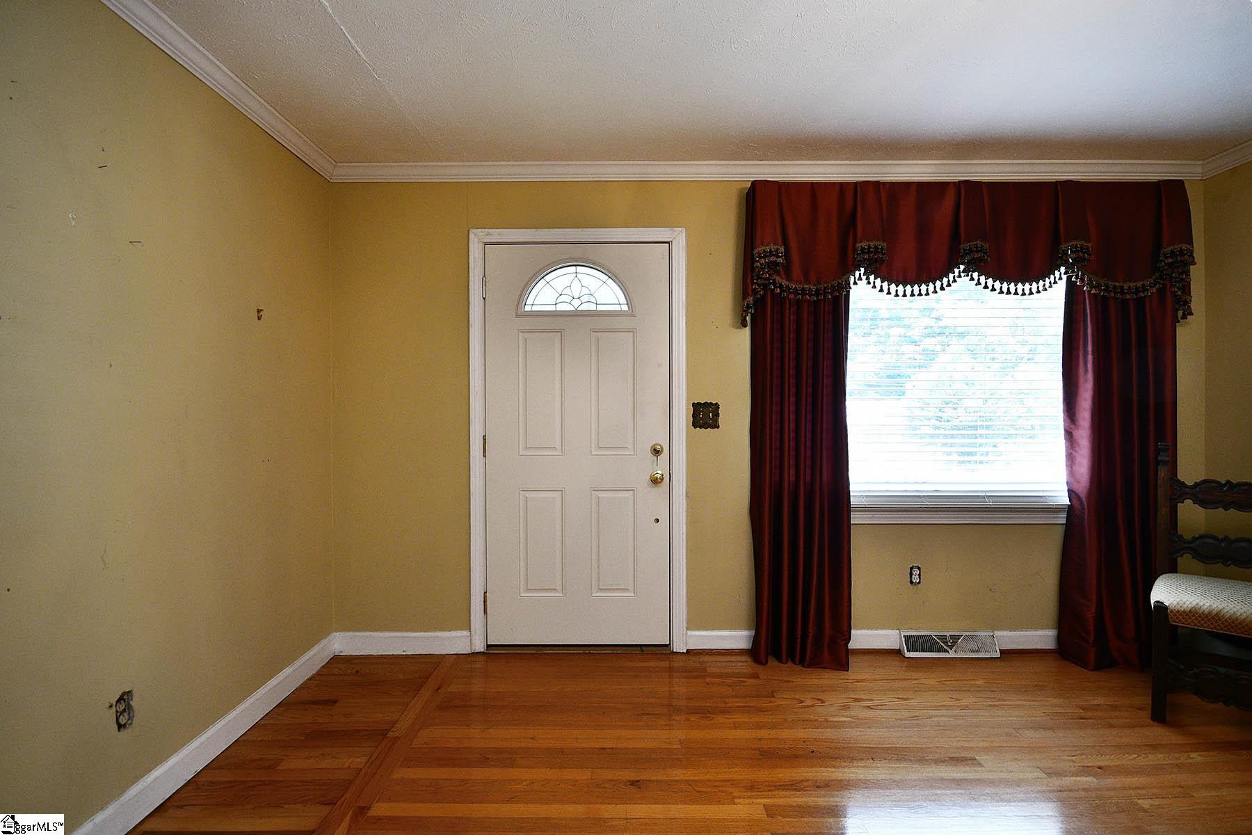 5 Catlin Circle Greenville, SC 29607 - Photo 3 of 36 Gallery Image 3
