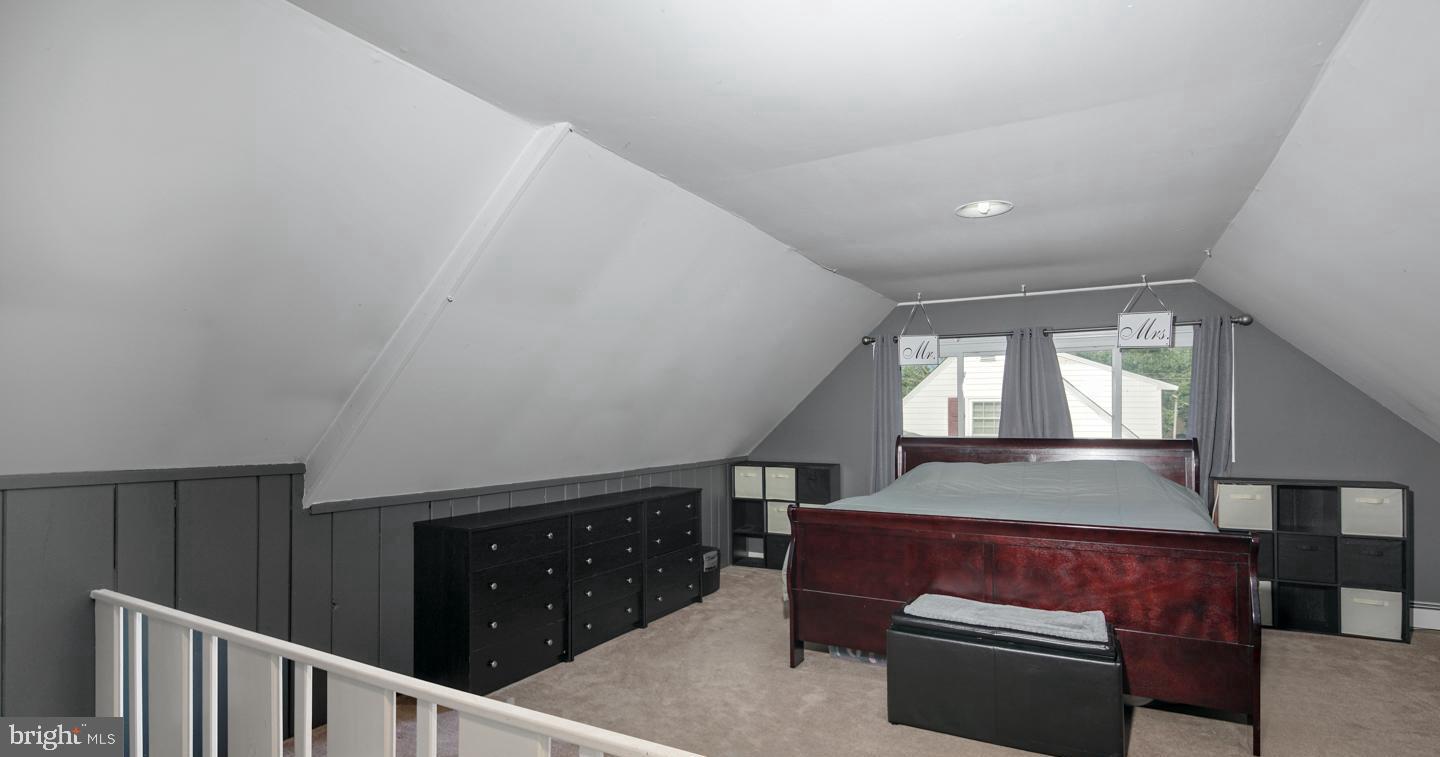 29 Maroon Road Levittown, PA 19056 - Photo 17 of 24 Loft