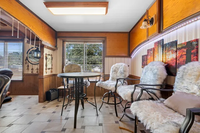 $350,000 | 545 Old Stone Road, Bolingbrook, IL 60440