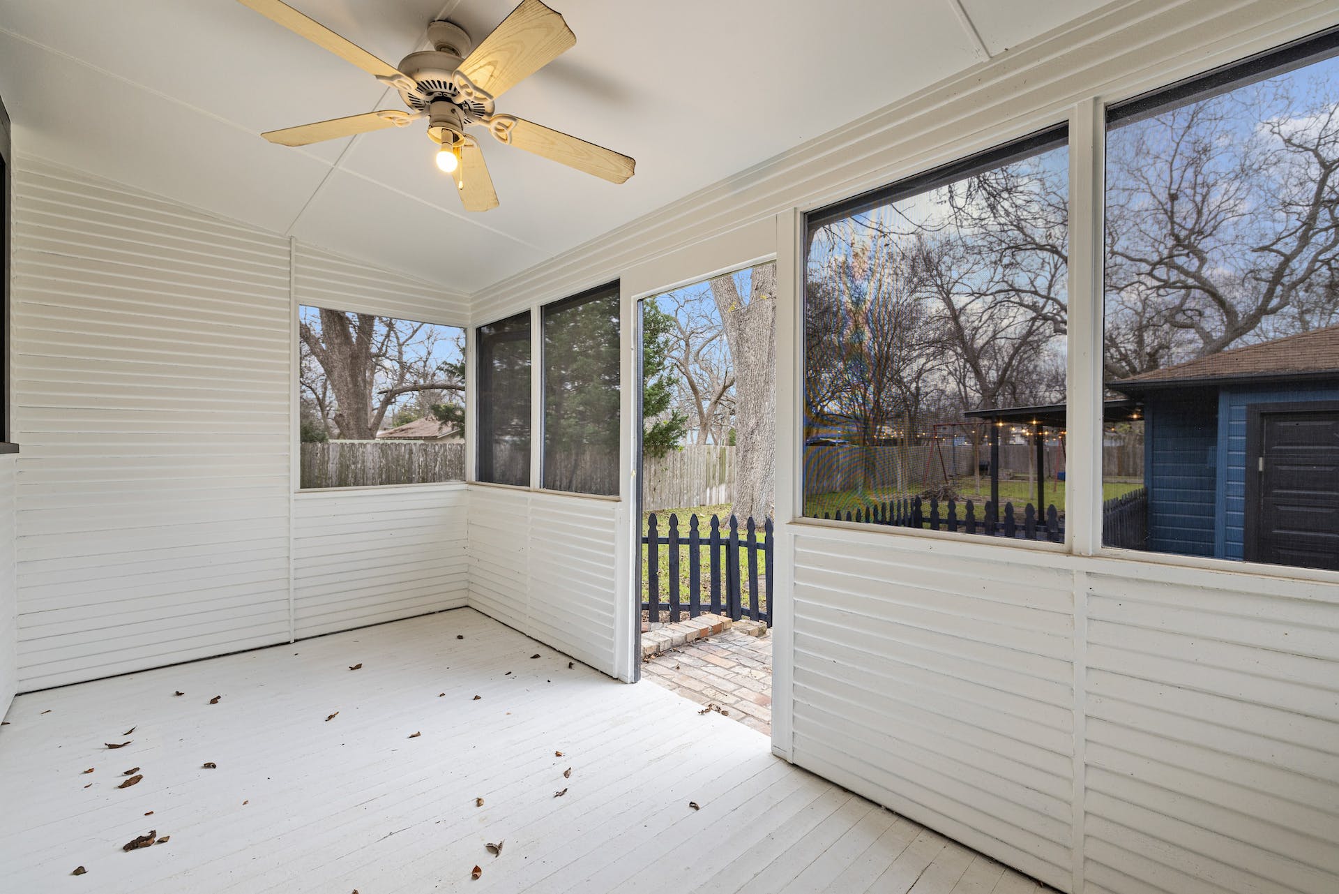 1211 Lexington Street Taylor, TX 76574 - Photo 33 of 40 a view of entryway with a front door