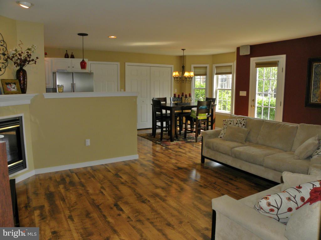 469 Balmer Road Lititz, PA 17543 - Photo 4 of 22