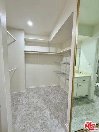 $2,650 | 5320 Zelzah Avenue, Unit 314, Encino, CA 91316