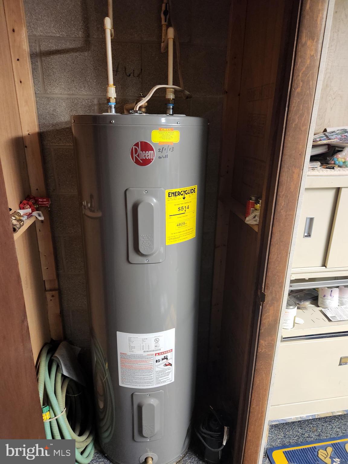 12 Hemlock Circle Elizabethtown, PA 17022 - Photo 11 of 11 a bathroom with a toilet and a sink