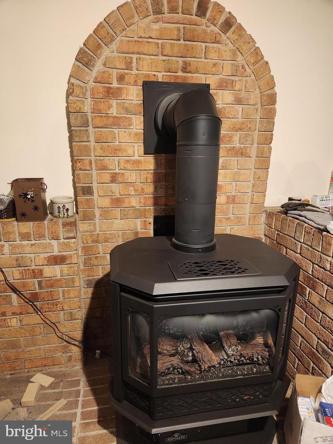 12 Hemlock Circle Elizabethtown, PA 17022 - Photo 4 of 11 a close view of a fireplace