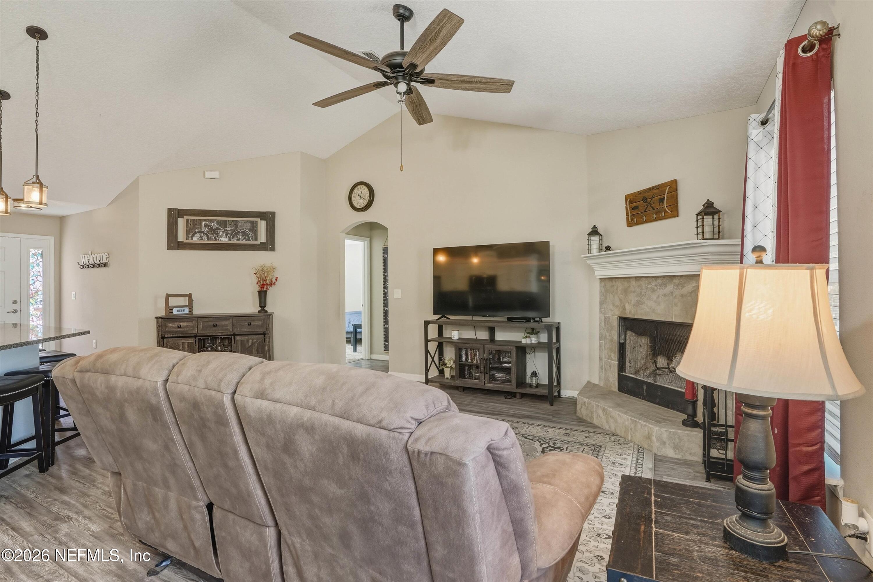 4922 Barley Street Middleburg, FL 32068 - Photo 12 of 36 11-Living Room