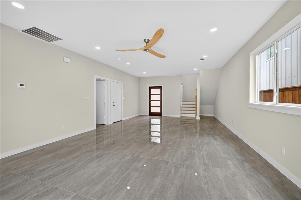 115 Rolston Road Irving, TX 75060 - Photo 6 of 30