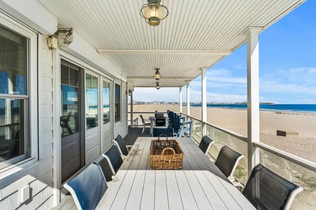 $1,759,000 | 10 Haverhill Avenue, Unit 1, Hampton, NH 03842