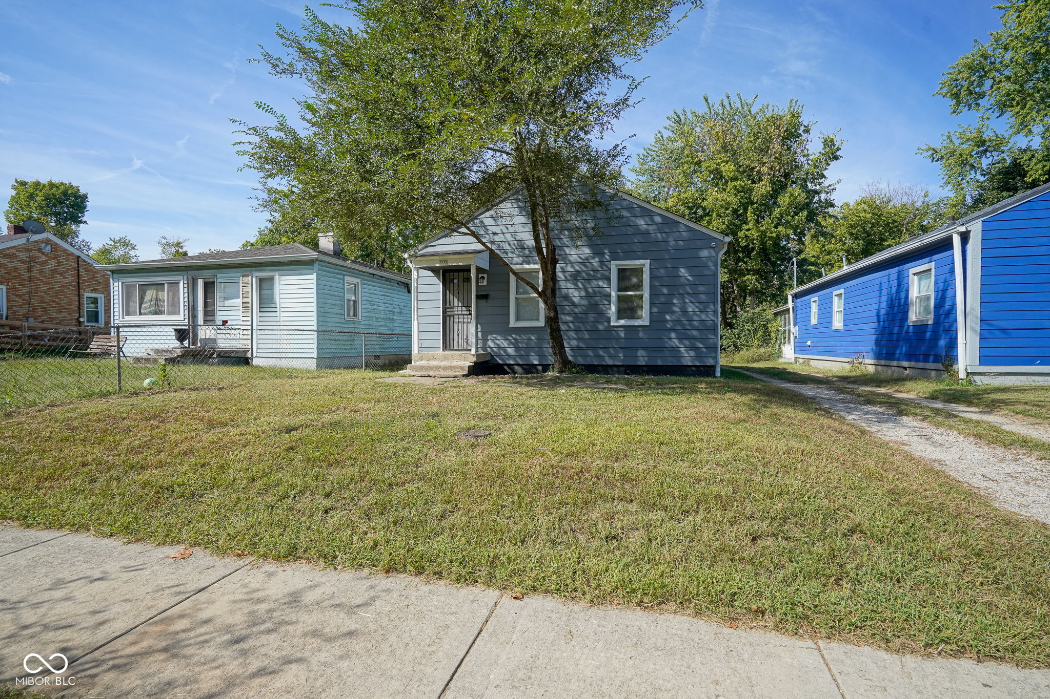 3338 Ralston Avenue Indianapolis, IN 46218 - Photo 2 of 27