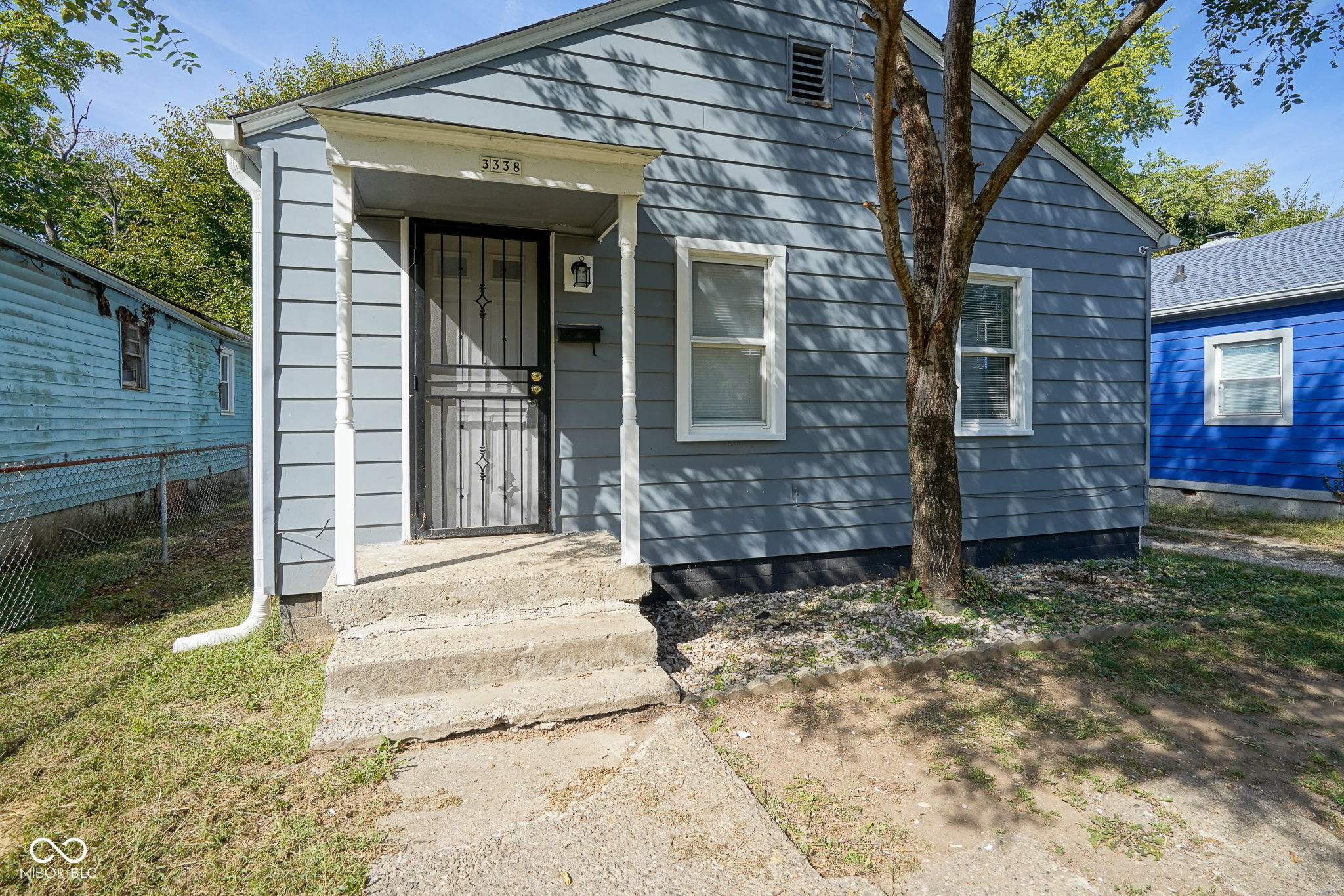 3338 Ralston Avenue Indianapolis, IN 46218 - Photo 3 of 27