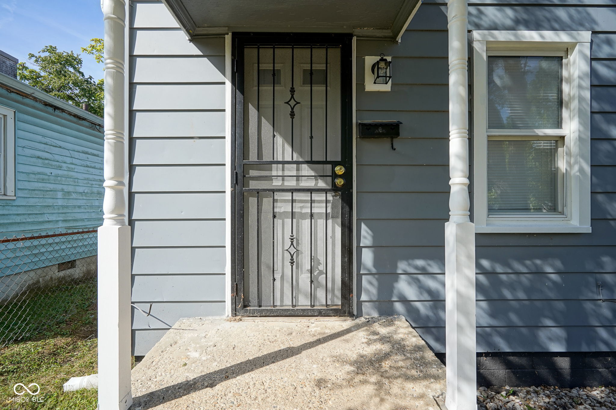 3338 Ralston Avenue Indianapolis, IN 46218 - Photo 4 of 27