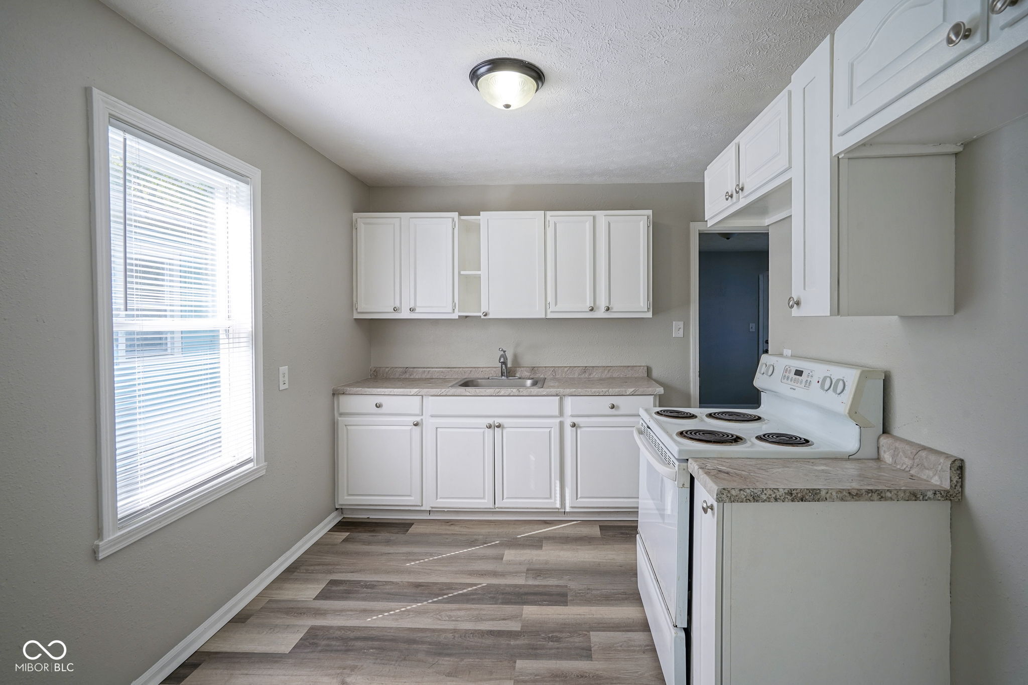 3338 Ralston Avenue Indianapolis, IN 46218 - Photo 8 of 27