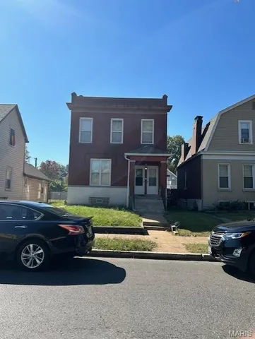 $190,000 | 530 Bates Street, St. Louis, MO 63111