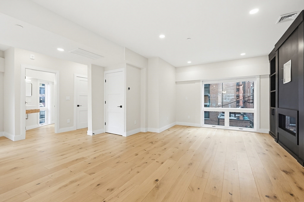 43 Stillman Street, Unit 1 Boston, MA 02113 - Photo 13 of 41