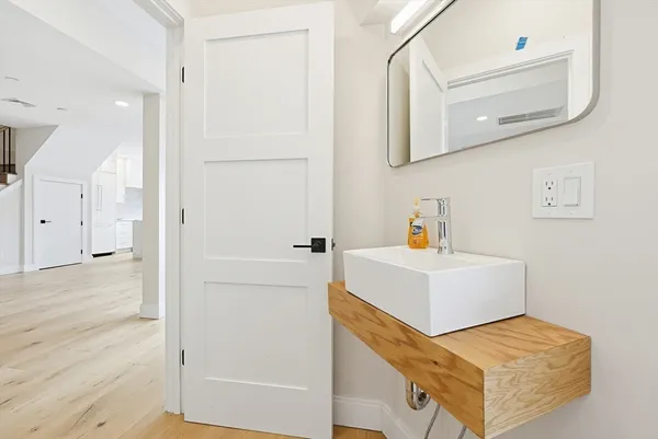 $1,785,000 | 43 Stillman Street, Unit 1, Boston, MA 02113