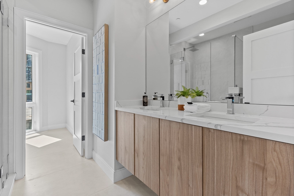 43 Stillman Street, Unit 1 Boston, MA 02113 - Photo 25 of 41