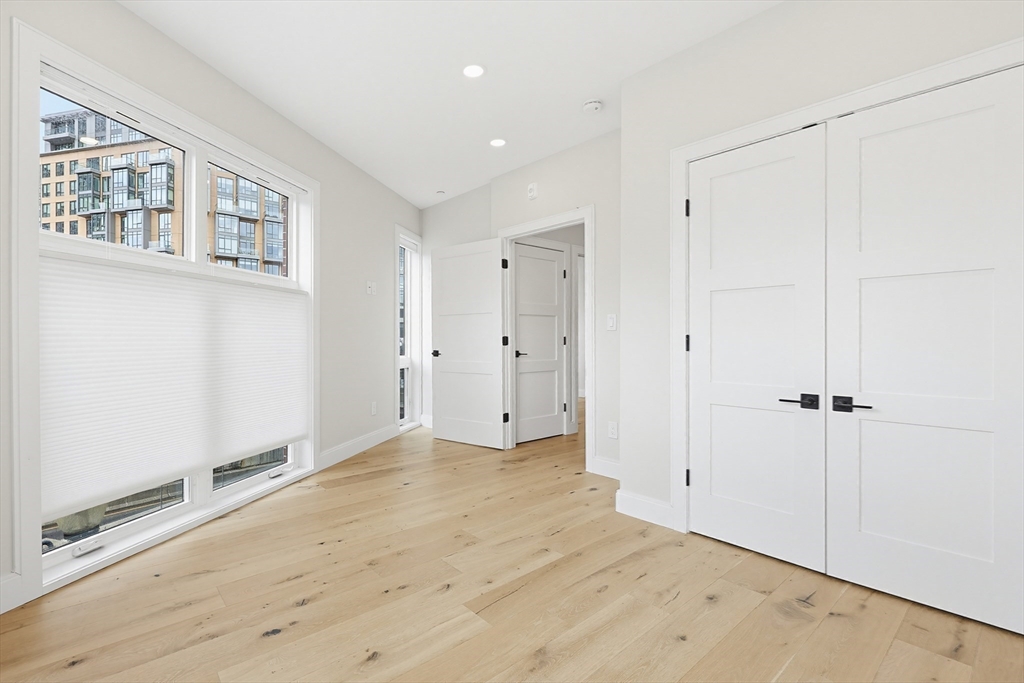 43 Stillman Street, Unit 1 Boston, MA 02113 - Photo 33 of 41