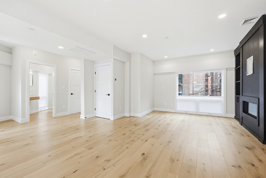 43 Stillman Street, Unit 1 Boston, MA 02113 - Photo 6 of 41