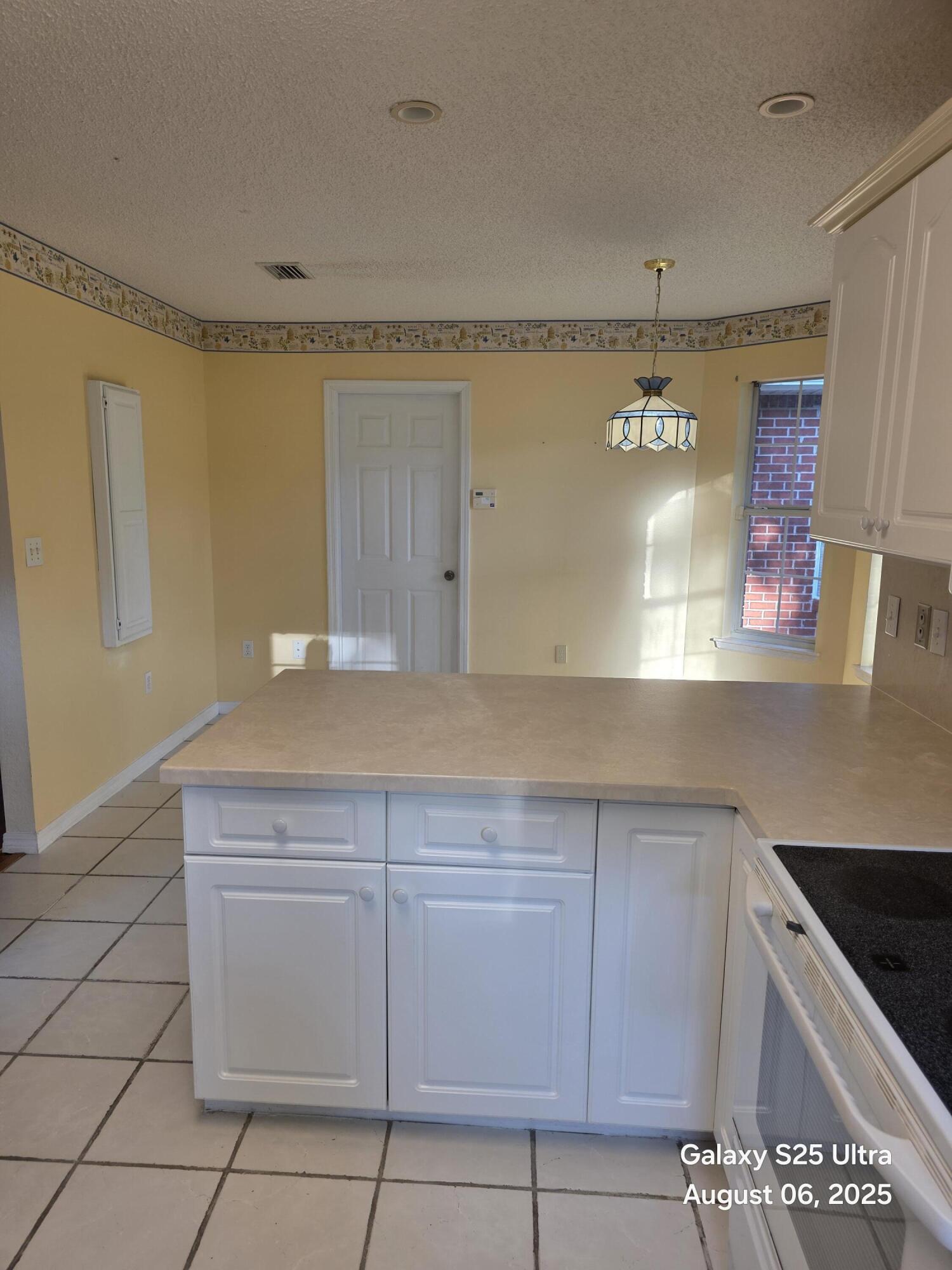 127 Mohawk Trail Crestview, FL 32536 - Photo 16 of 42 20250806_071216