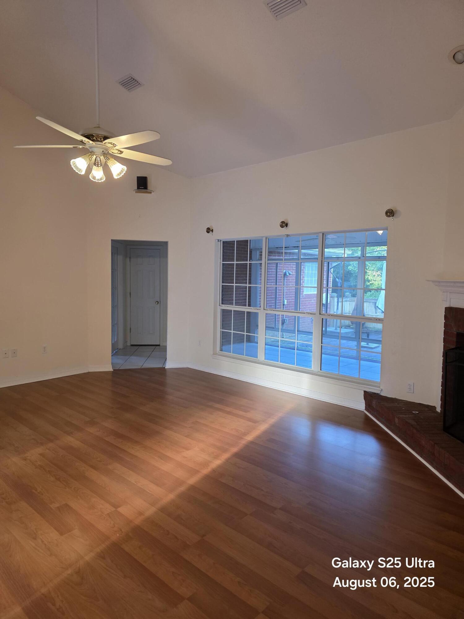 127 Mohawk Trail Crestview, FL 32536 - Photo 19 of 42 20250806_071342