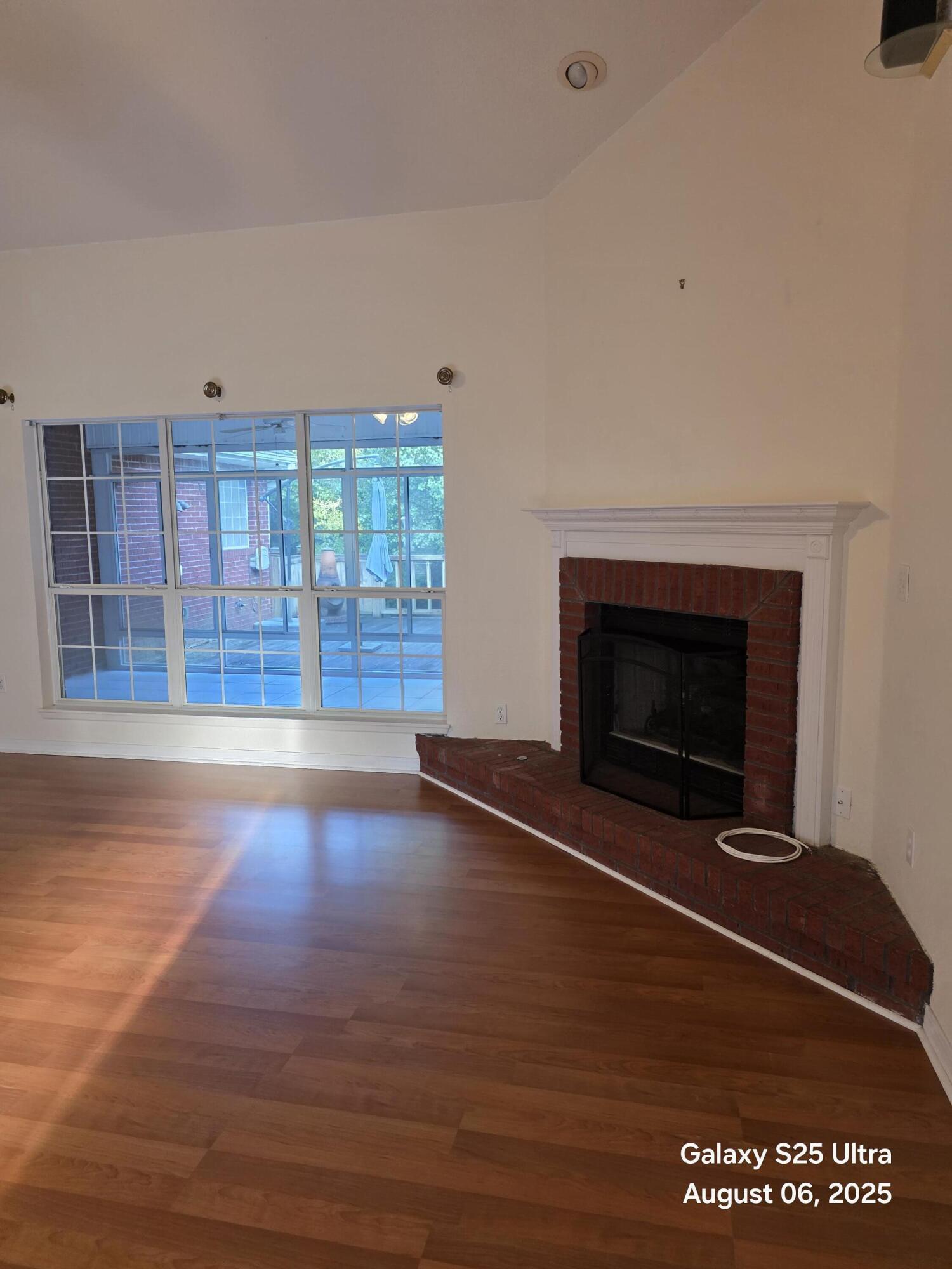 127 Mohawk Trail Crestview, FL 32536 - Photo 20 of 42 20250806_071345