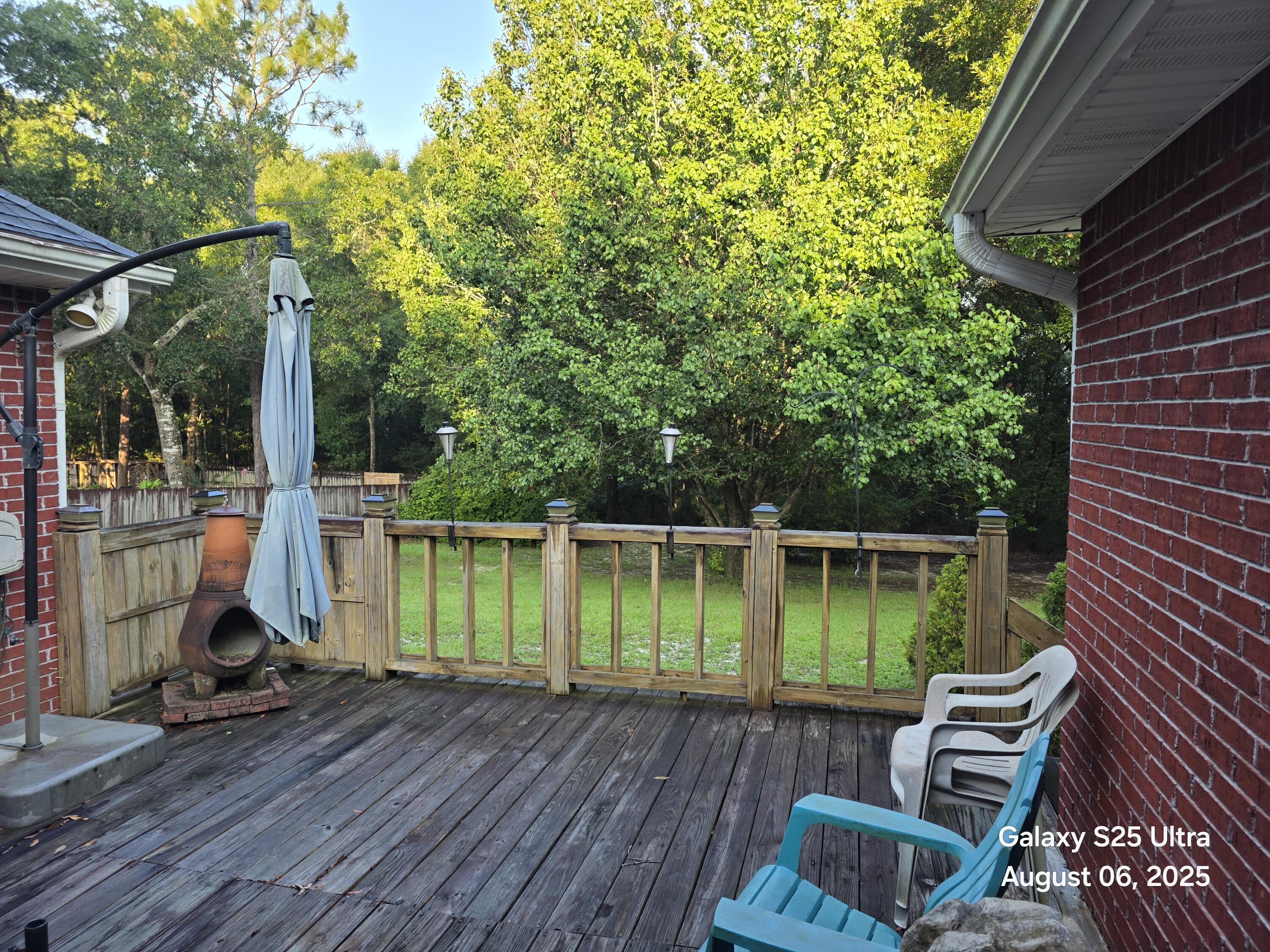 127 Mohawk Trail Crestview, FL 32536 - Photo 32 of 42 20250806_071420