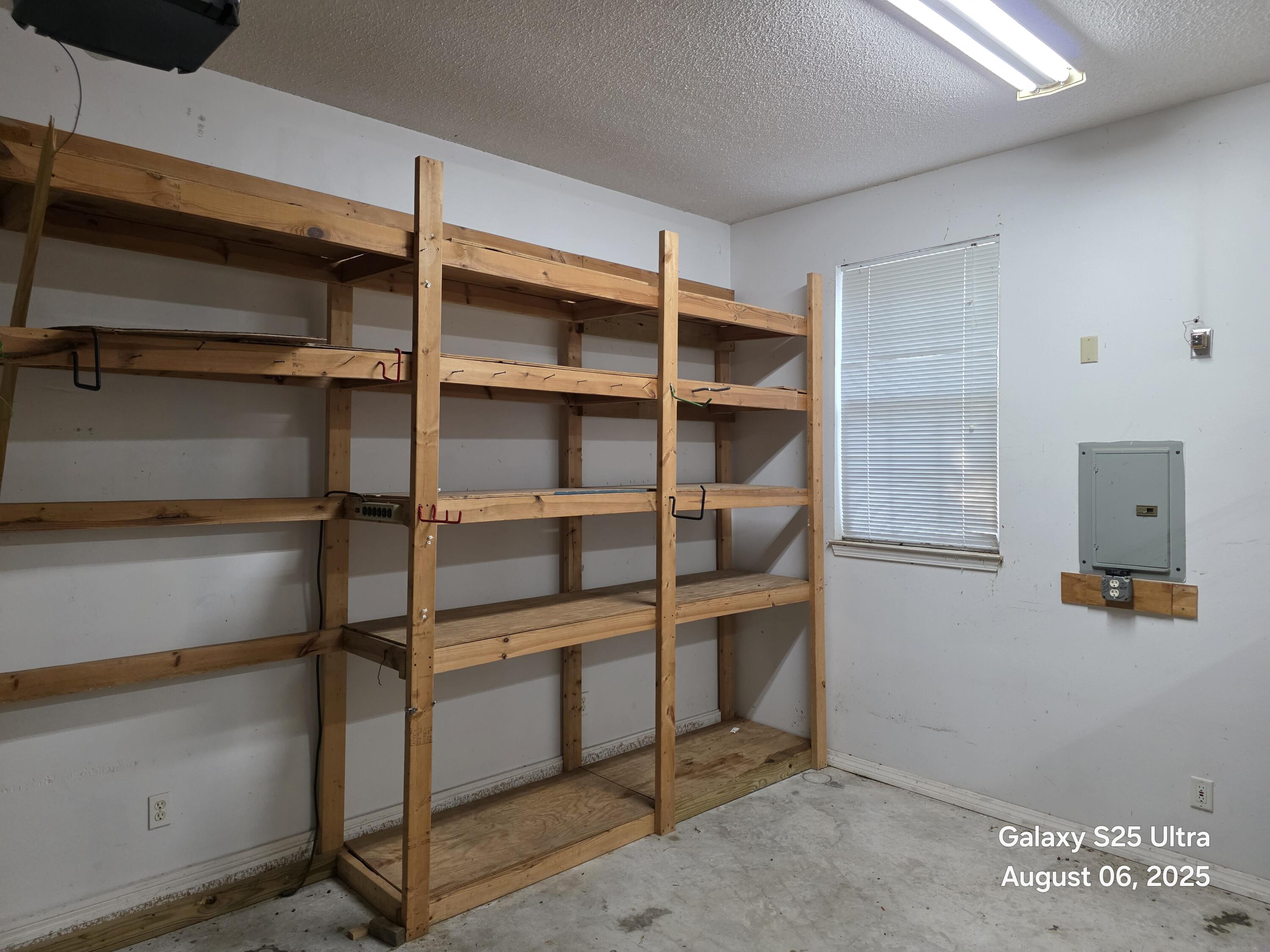 127 Mohawk Trail Crestview, FL 32536 - Photo 37 of 42 20250806_071313