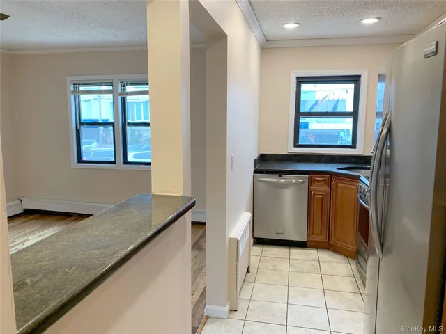 $2,650 | 65 West Broadway, Unit 1A, Long Beach, NY 11561