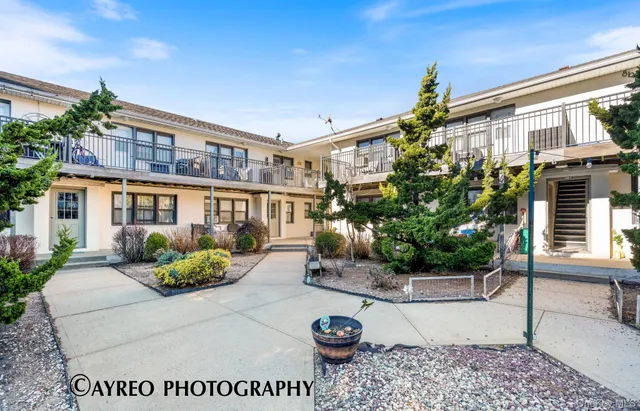 $2,650 | 65 West Broadway, Unit 1A, Long Beach, NY 11561