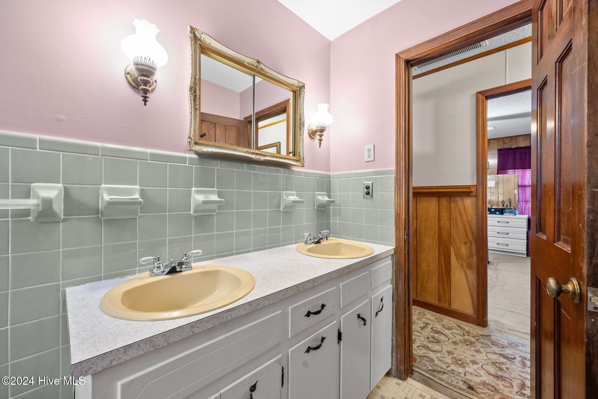 386 Batchelor Bay Road Wallace, NC 28466 - Photo 23 of 56 13-web-or-mls-_Z724341