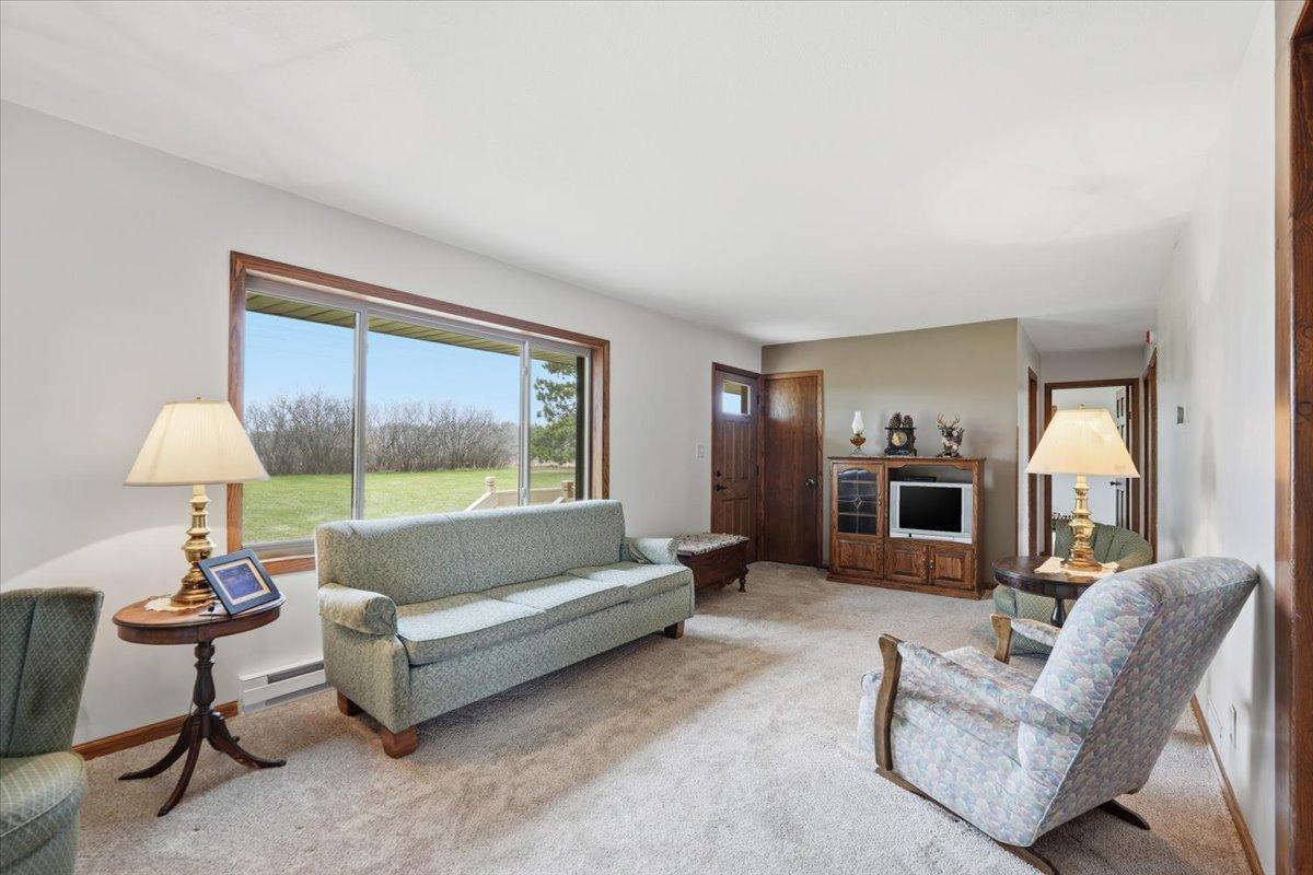 783 McCutcheon Road Hudson, WI 54016 - Photo 3 of 31