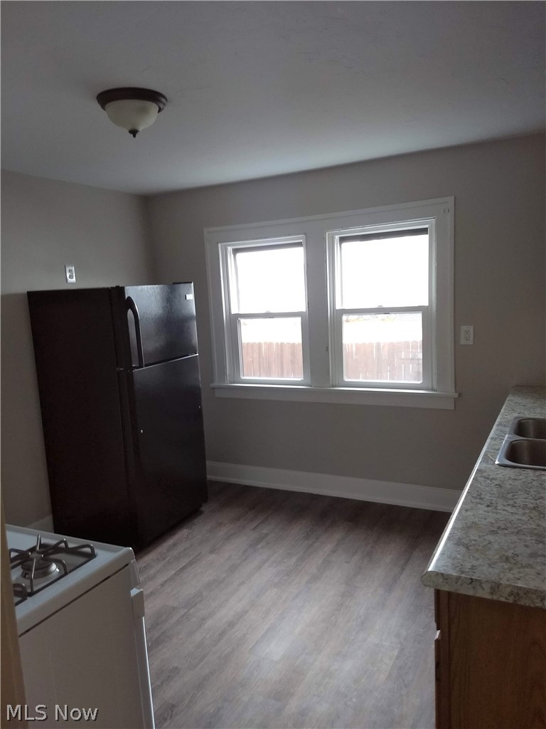 5595 Pearl Road Parma, OH 44129 - Photo 13 of 20