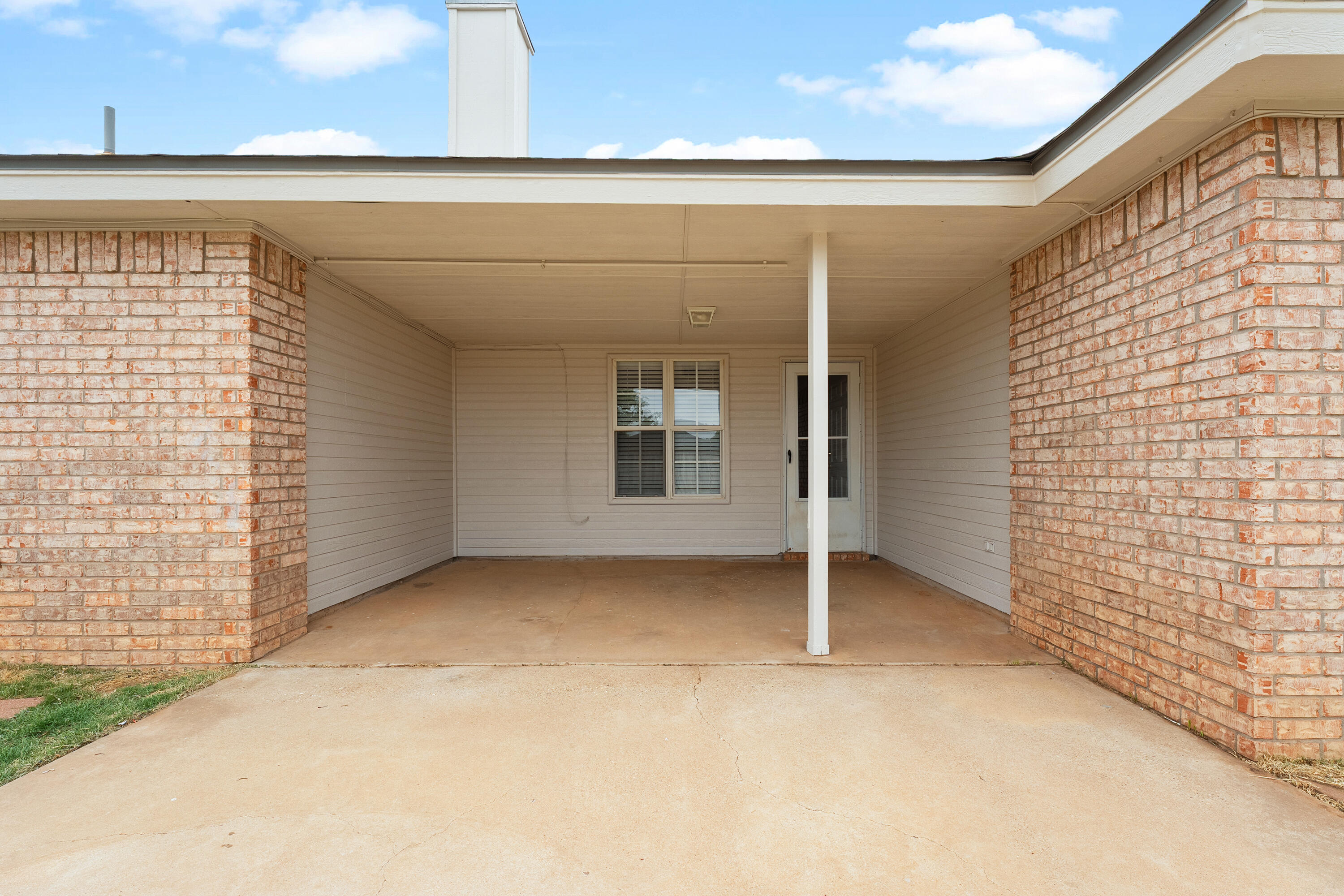 1805 75th Street Lubbock, TX 79423 - Photo 18 of 20 a view of an empty room